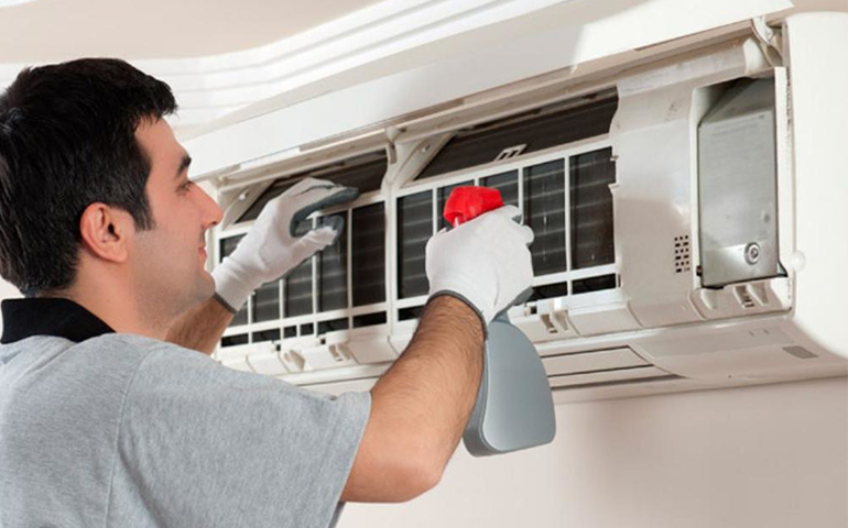 AC Servicing & Maintenance in Vadodara